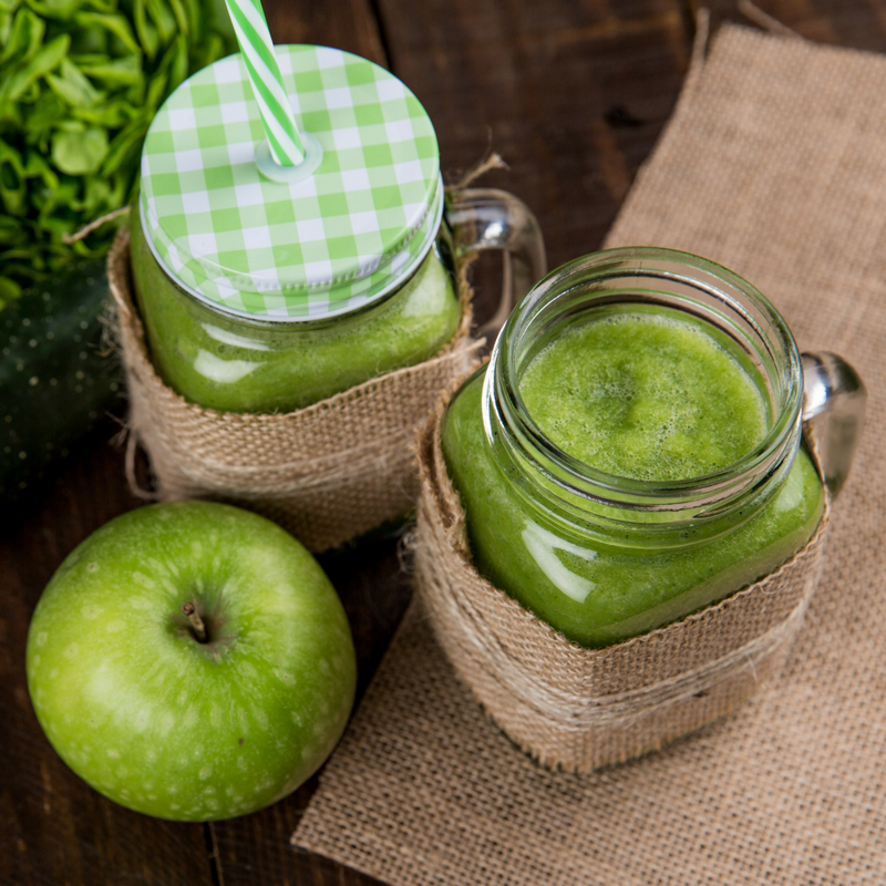 Apple and Avocado Green Smoothie